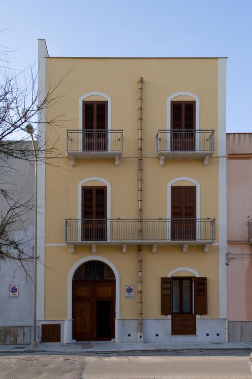 Casa Vacanza Albamarina Trapani Exterior photo